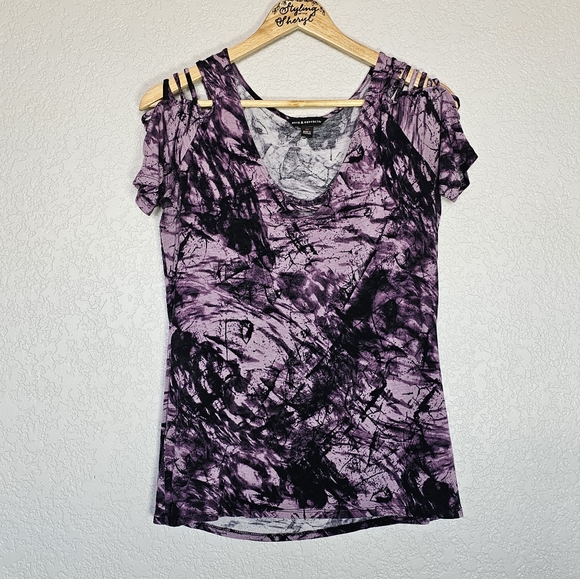 Womens Rock & Republic Slashed Shoulders Tie-Dye Shirt - Picture 6 of 7